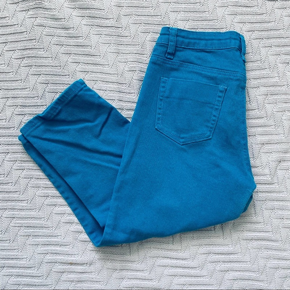 Ellen Tracy blue mid rise cropped jeans